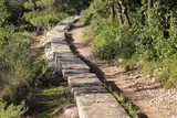 Castries Cadenet Aqueduc