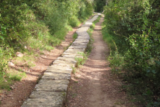 Castries Cadenet Aqueduc